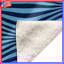 Couvertures ondulées à lignes bleues-128739067