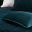Courtepointe 3 pièces en velours bleu sarcelle double / grand - Conception géométrique élégante pour un lit chaud, 1 et 2 taies décoratives, durabilité rembourrée de coton, tissu lavable à la machine dans des lits matelassés à l'allure moderne et confortable-118742833-118742836