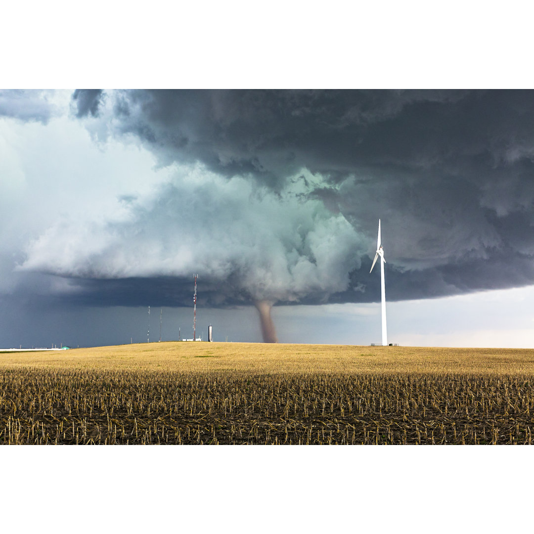 Gefährlicher Tornado mit Wind von BeyondImages - Ohne Rahmen auf Leinwand drucken