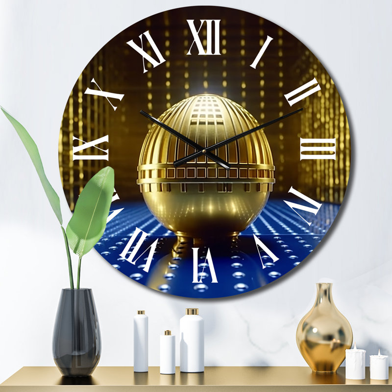 Horloge murale dorée, Moyenne