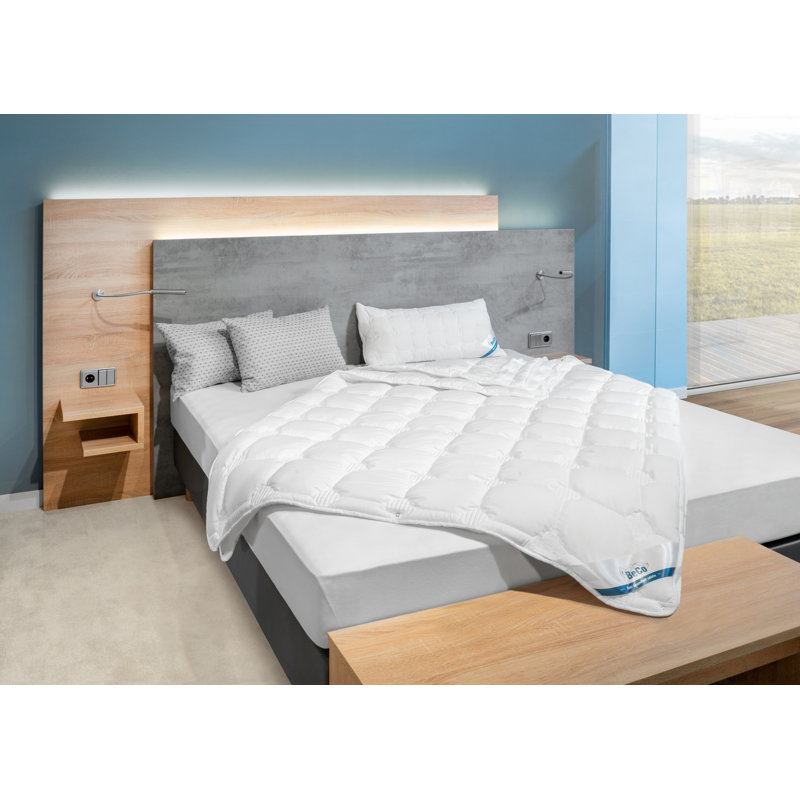 Duvet, 135cm W x 200cm L, Medium