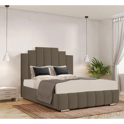Chazlynn Upholstered Bed