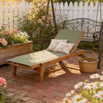 OUTDOOR CHAISE LOUNGE