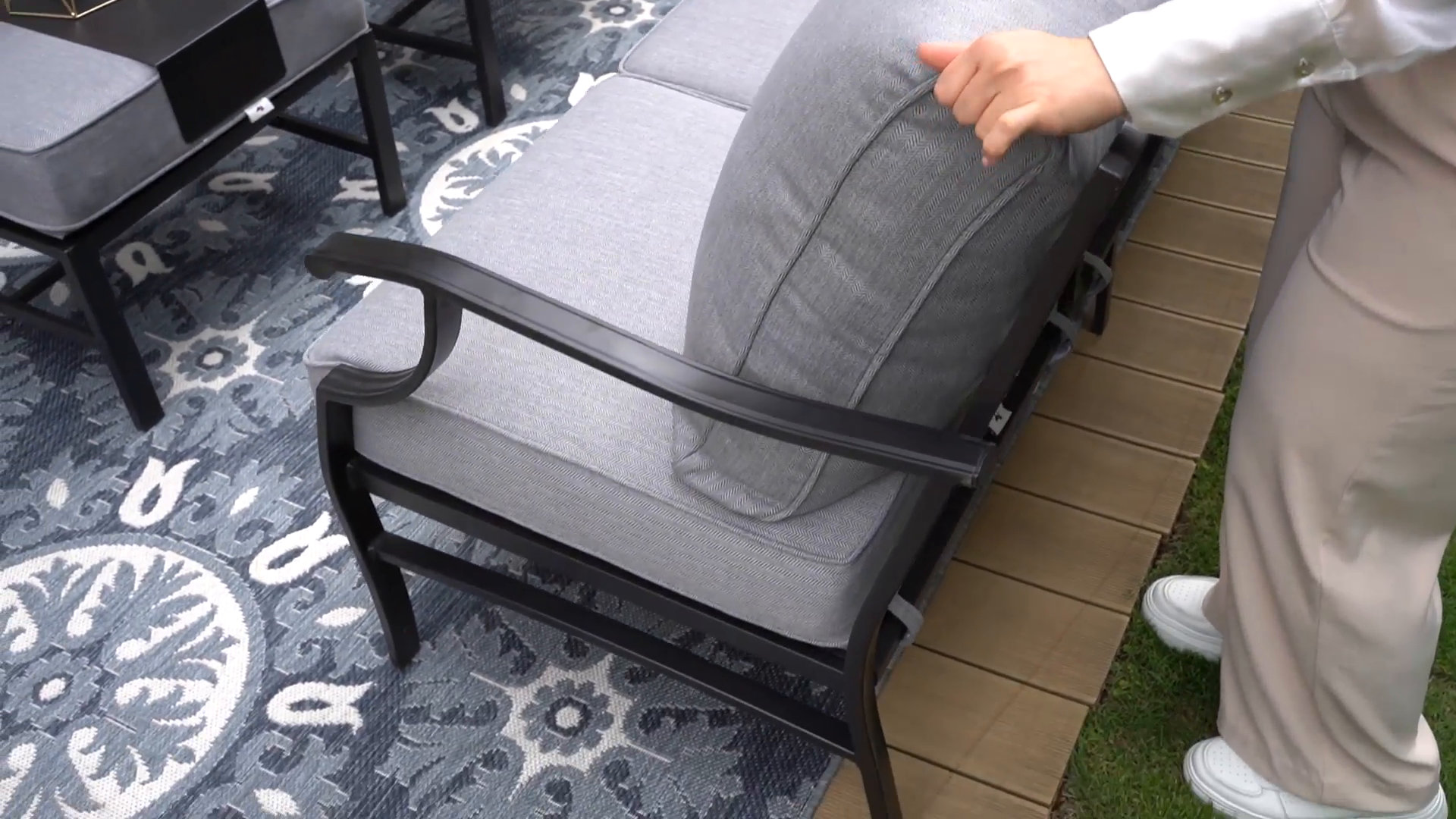 Lark Manor Asfand 5-7- Person Patio Conversation Set with Optional