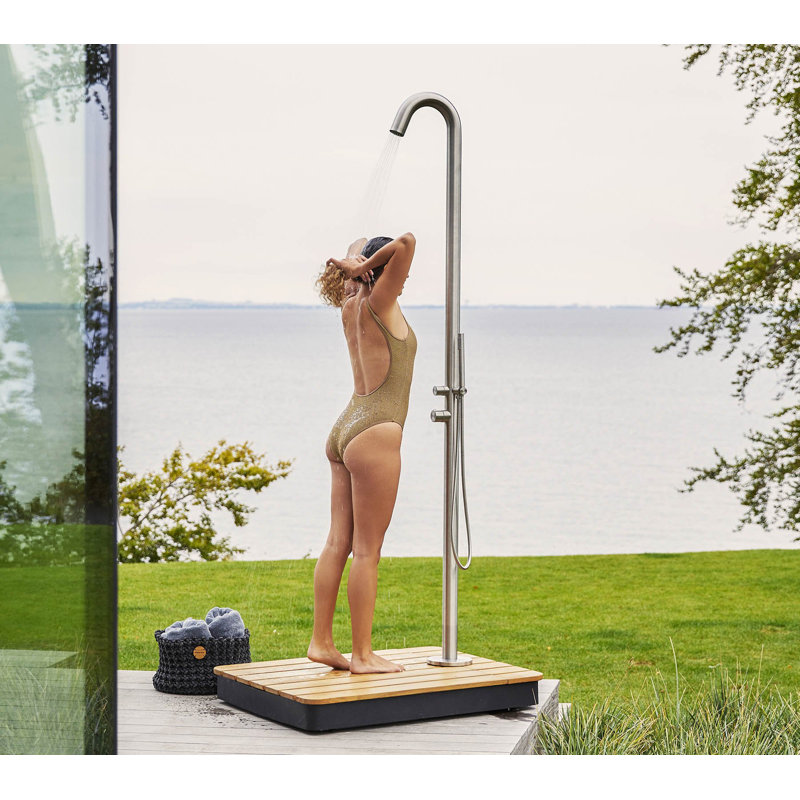 Lagoon Outdoor Shower