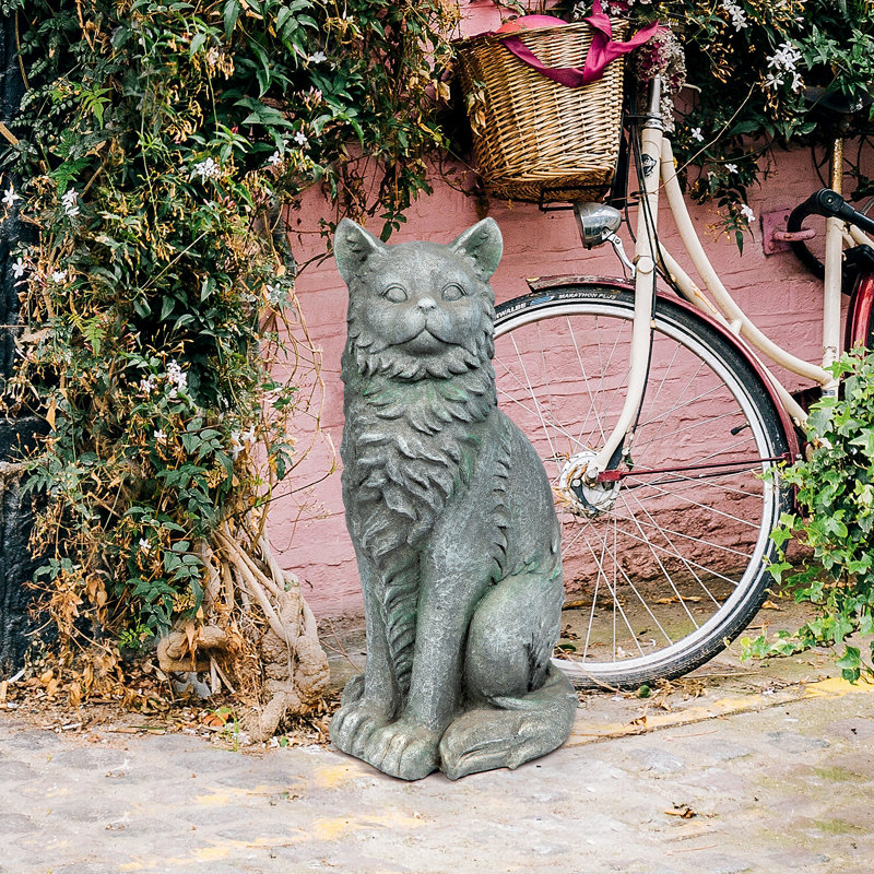 Norwegian Forest Cat Statue