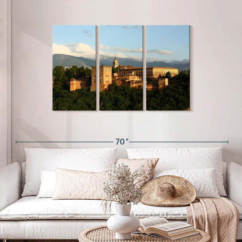 Palais de l'Alhambra en Espagne, H 28 po x l 45 po