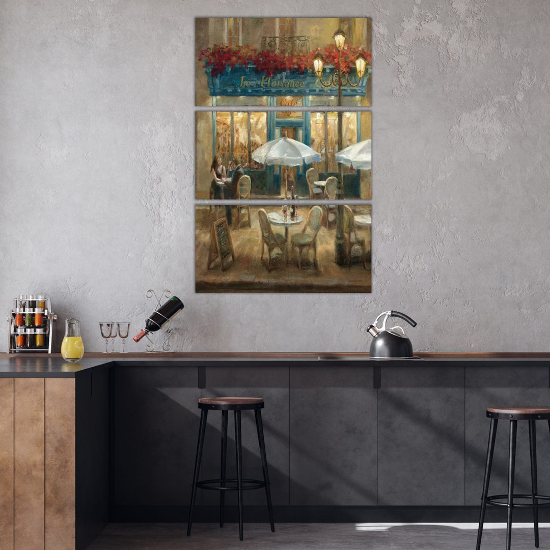 Paris Cafe I Crop von Danhui Nai - Galerie-verpackte Leinwand Giclée