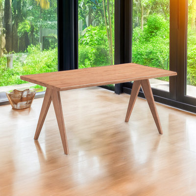 Table de salle à manger avec pieds en bois