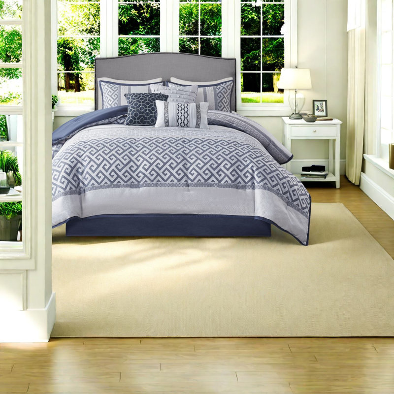 Ensemble de literie élégant en jacquard bleu marine, polyester, confort traditionnel pour la maison