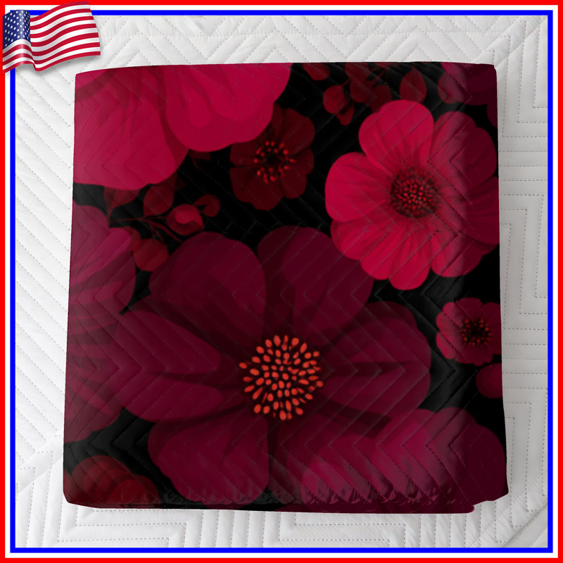 Red Floral Pattern Quilted Bedspread , Queen