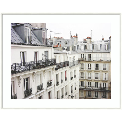 Montmartre par Lupen Grainne - reproduction de photo sur papier encadrée