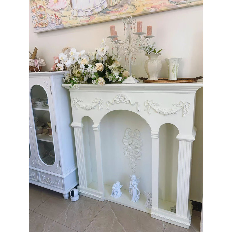Armoire décorative française