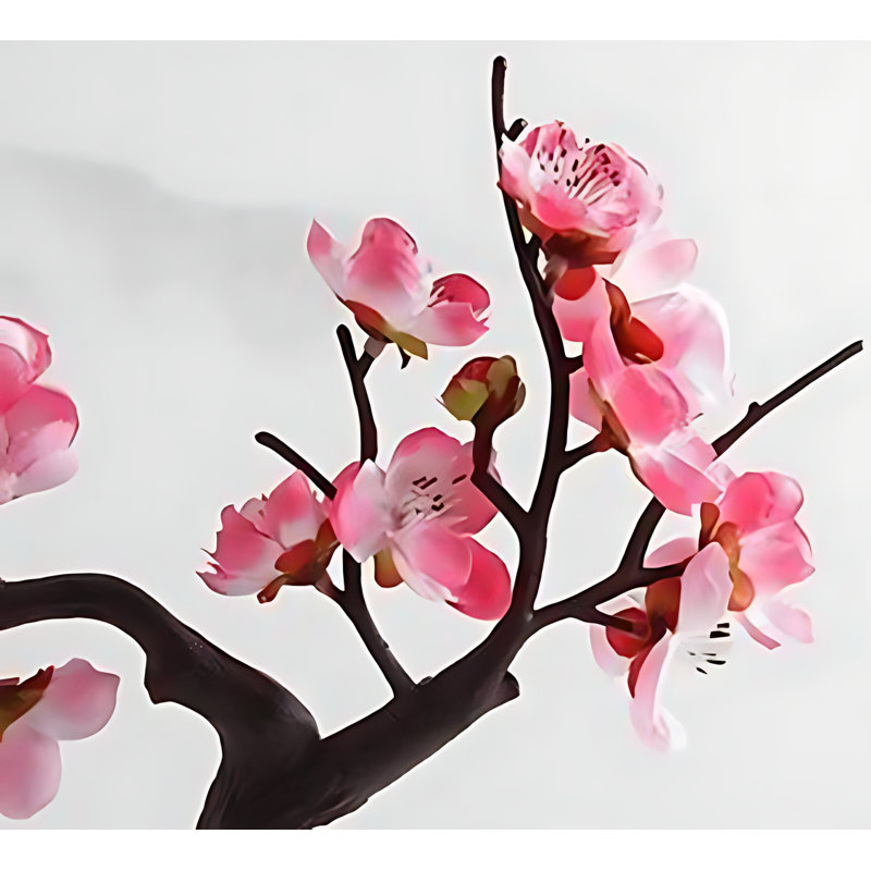 Arrangement de fleurs de prunier