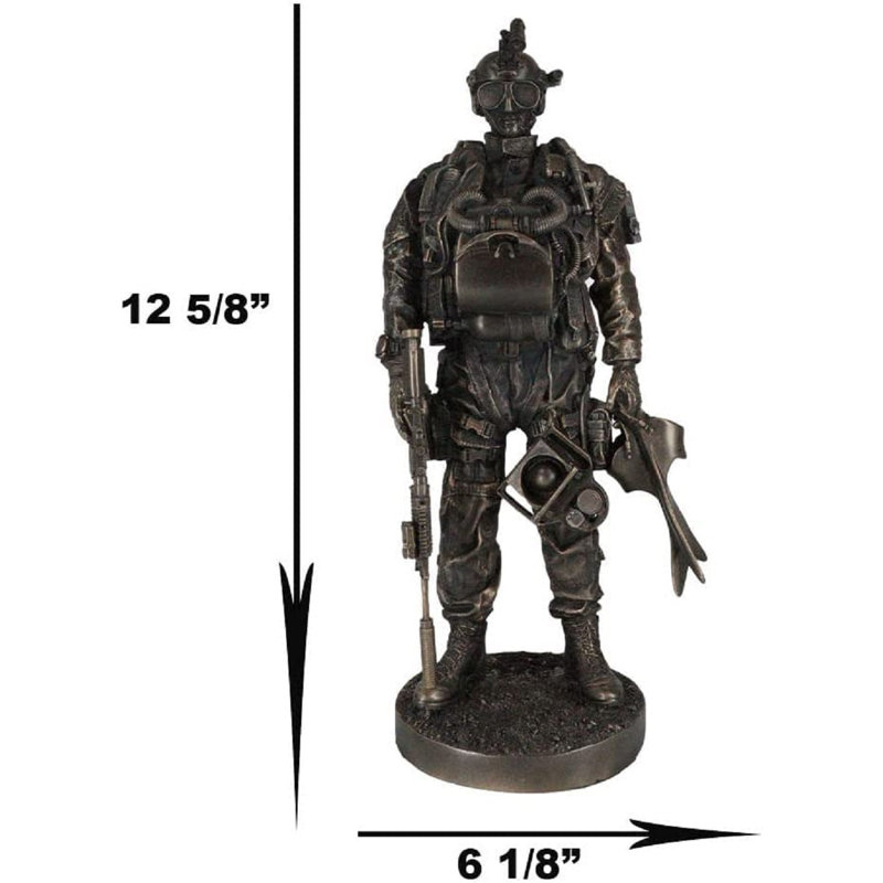 Barnerd Figurines & Sculptures