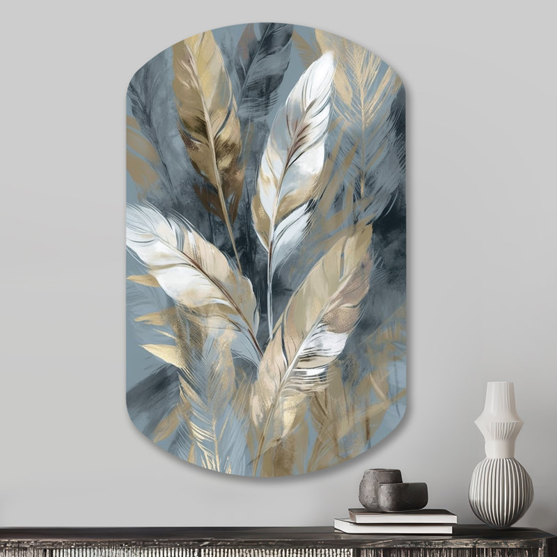 Or et gris Impressions de l'énergie bohémienne II - Boho plume cylindrique en métal en forme de décoration murale