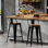 Comptoir et tabourets de bar en métal