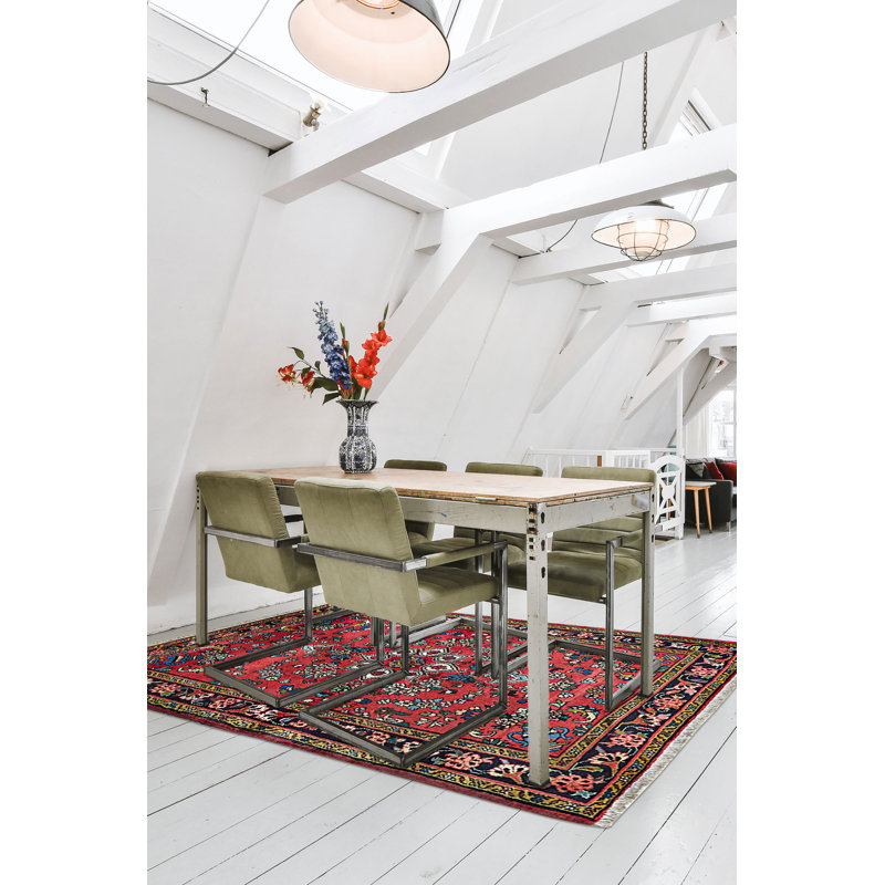 Tapis rouge Anadol 3 pi 7 po x 5 pi 5 po