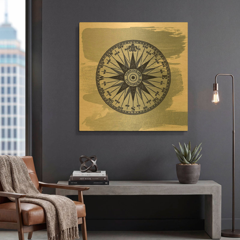 «Brushed Midnight Blue Compass Rose» par Bluebird Barn, art mural en métal doré, 36 po x 36 po, 36"x36"