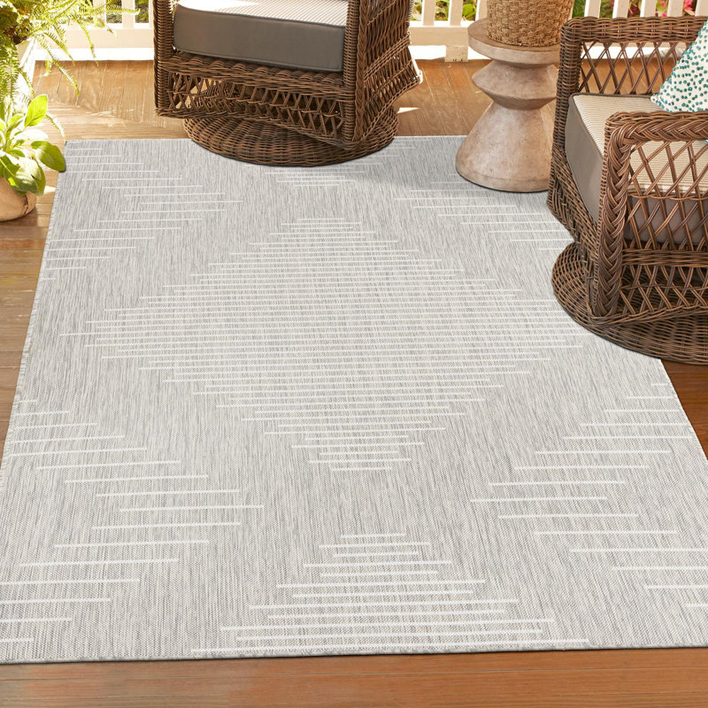 Tapis intérieur / extérieur gris Ava-Mary, Rectangle 7 pi 10 po x 11 pi