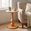 Table d'appoint ronde en bois massif avec piédestal à double sphère, table d'appoint compacte de 15,7 pouces pour le salon et la chambre à coucher en chêne doré-75494514