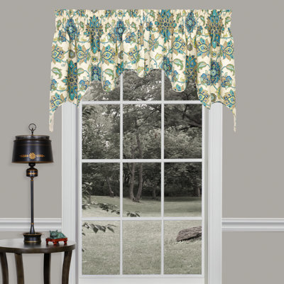 Brooklyn II Traditional Cotton Floral Empress Swag