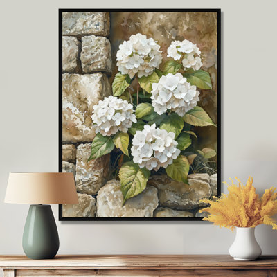 «Hydrangeas By The Stone Wall» - impression sur toile d'hortensias