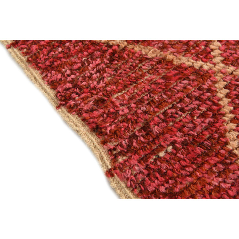 Iraheta Red Rug