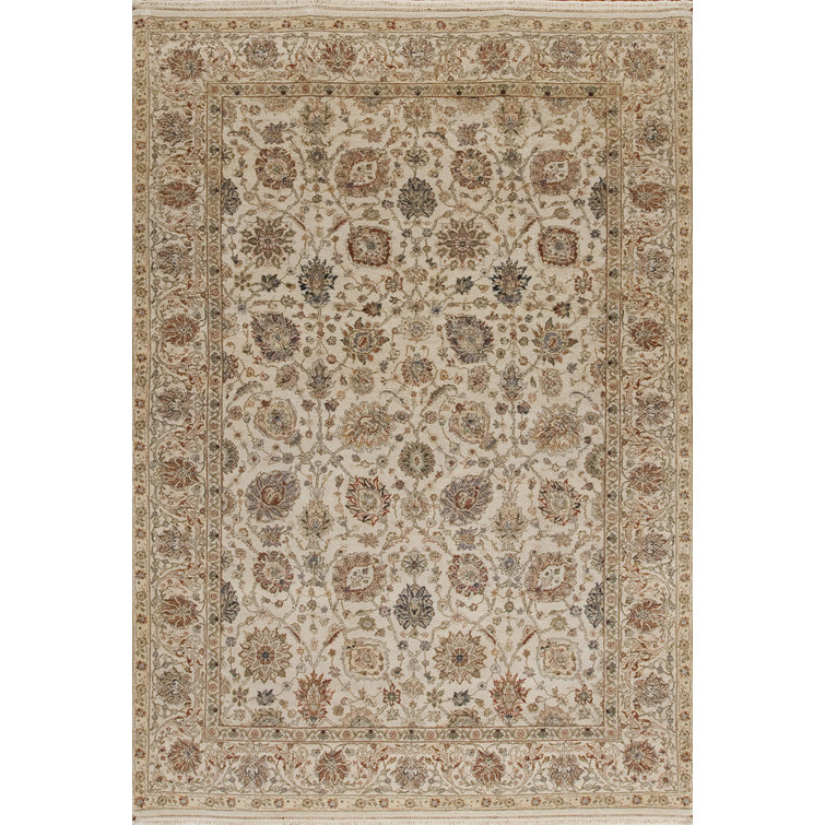 Cote D’Azure Hand Knotted Wool Area Rug in Ivory/Cream