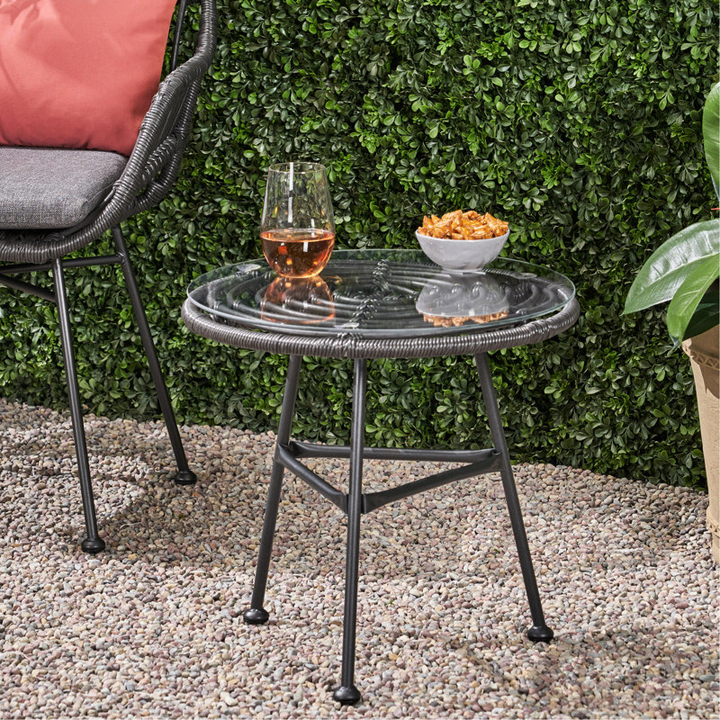Table d'appoint grise et en verre trempé pour l'extérieur chic et durable