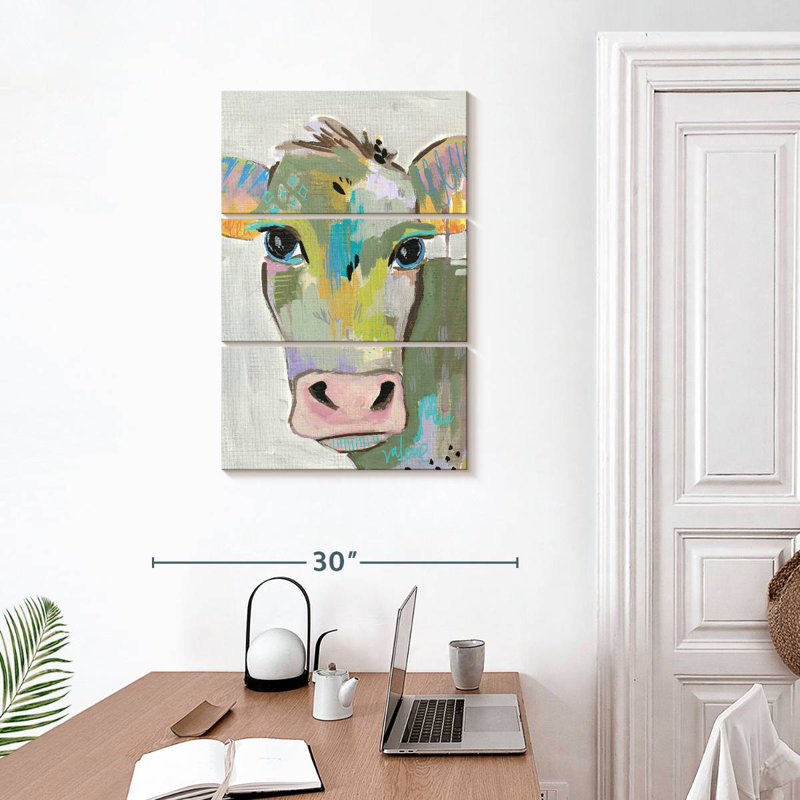 Brampt Cow Face I, 32" H x 20" W