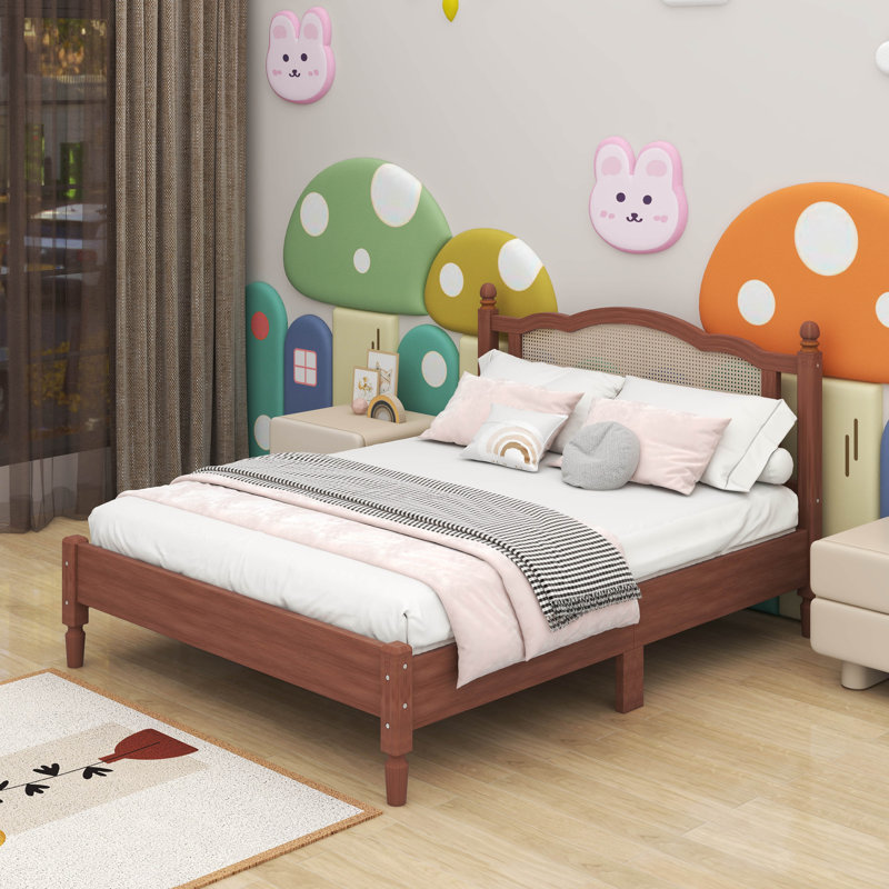 Grand lit plateforme rétro en bois avec tête de lit en rotin naturel, Noyer