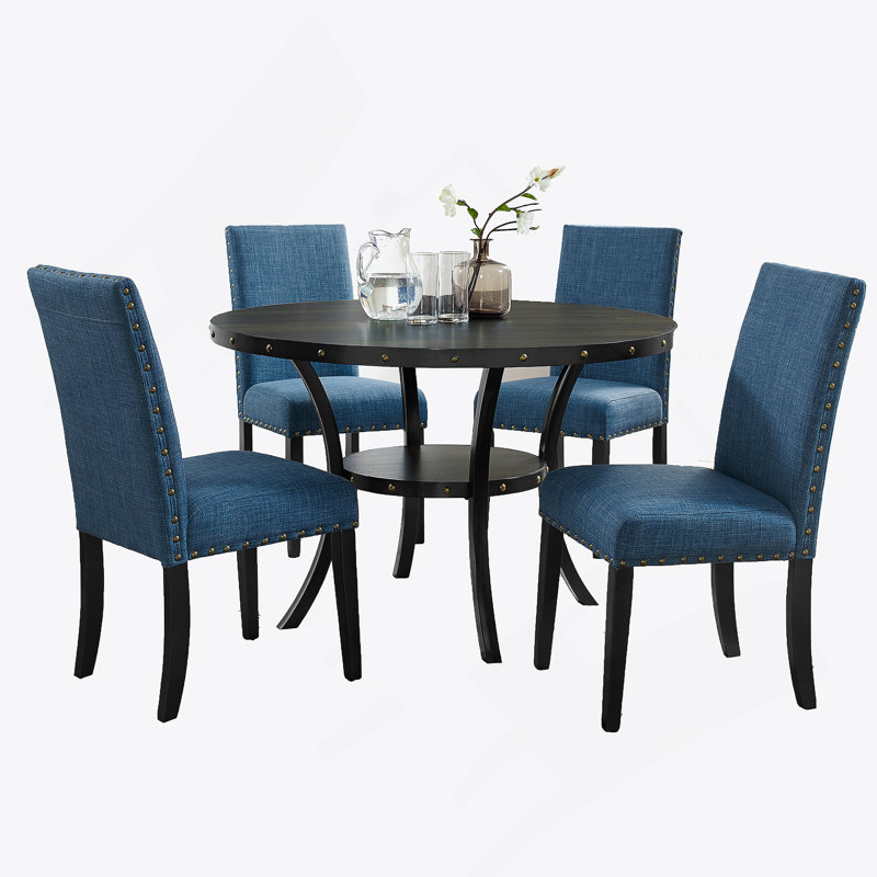 Ensemble de salle à manger élégant en bois espresso avec chaises cloutées confortables, pour créer une atmosphère de salle à manger confortable et harmonieuse