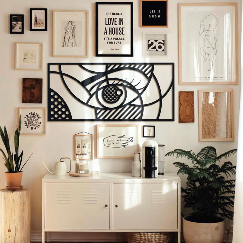 Traditional Abstract Wall Decor on Metal