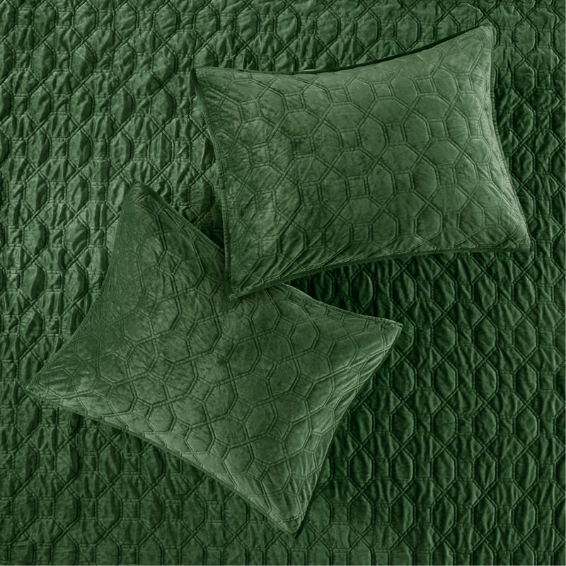 3 Piece Velvet Quilt Set Green Full/Queen, Full/Queen Quilt + 2 Shams, Green