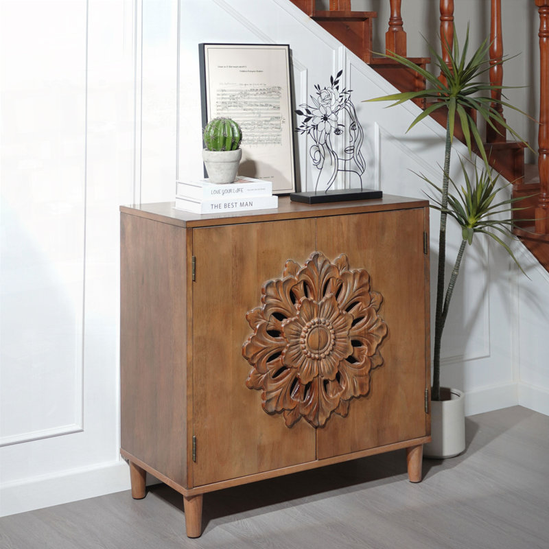 Armoire 2 portes en bois sculpté