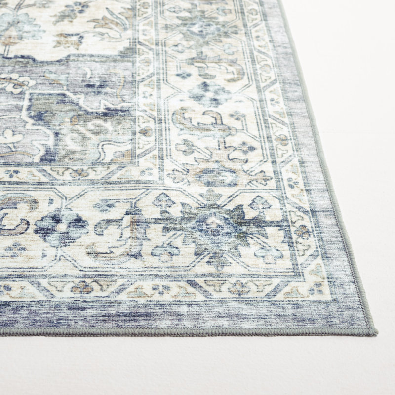 Lonon Oriental Machine Woven Polyester Area Rug in Light Gray/Beige, Runner 2'6" x 6"
