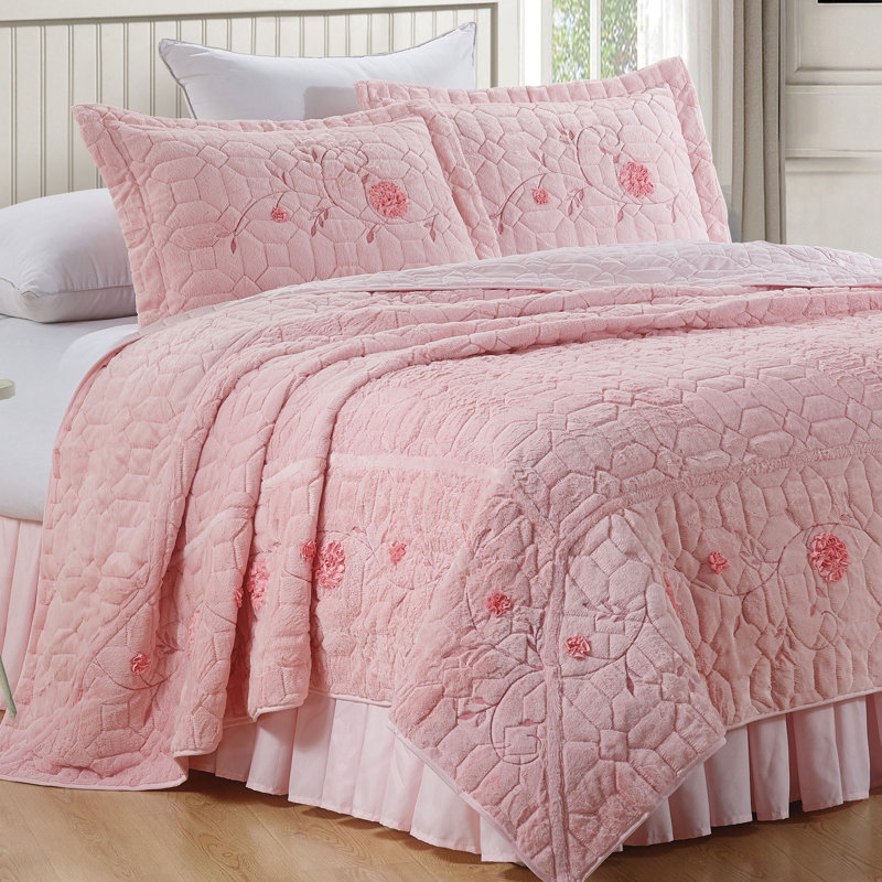 Polyester Floral Quilt with Pillow Shams Included, Queen, Salmon