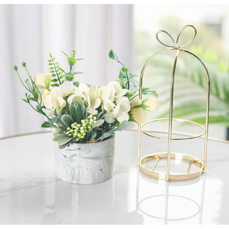 Arrangement in Vase, Yellow
