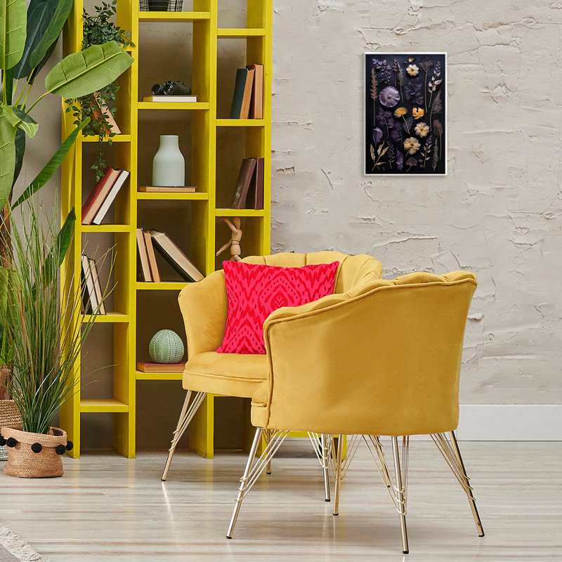 Plaque murale noire, spéculations de fleurs, design par Heidi Kuntz, H 15 po x l 10 po