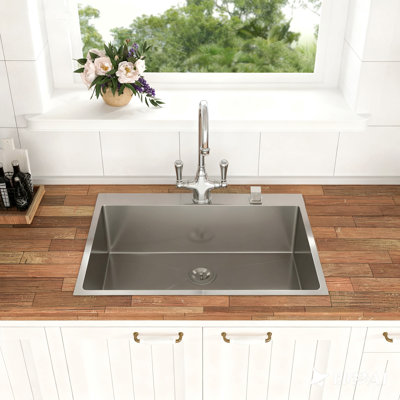 Évier de cuisine encastré 30 po x 22 po x 9 po à cuve simple en acier inoxydable de calibre 16 30 po
