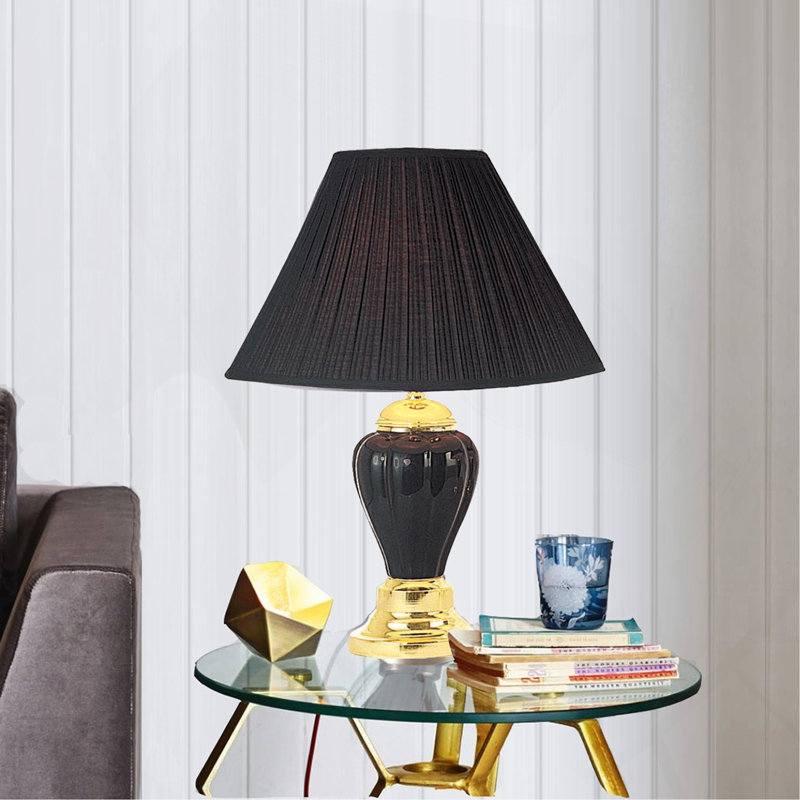 Lampe de table haute 27 po en céramique, en forme d'urne avec finition noire, abat-jour en lin, Noir et or, Noir