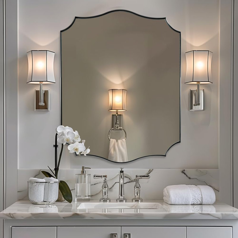 Miroir de salle de bain Anayalee Cadre en acier inoxydable, Chrome poli, 32 po x 24 po