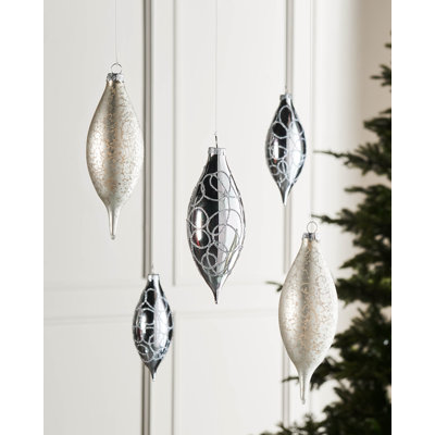 14.71cm Solid Colour Plastic / Acrylic Bauble