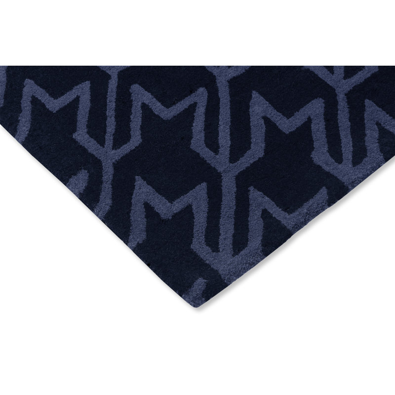 Wool Houndstooth Area Rug in Dark Blue/Black, 6'7" x 9'2"