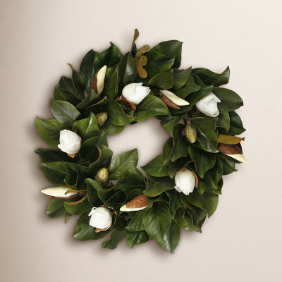 Magnolia 24" Bud Plastic Wreath