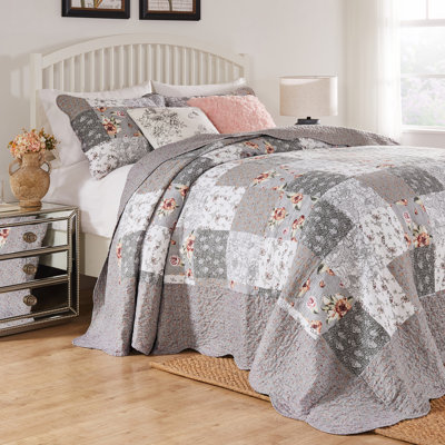 Ensemble de couvre-lit 3 pièces à motif floral multicolore Giulia Greenland Home Fashions 110 po x 118 po avec 2 taies décoratives standard