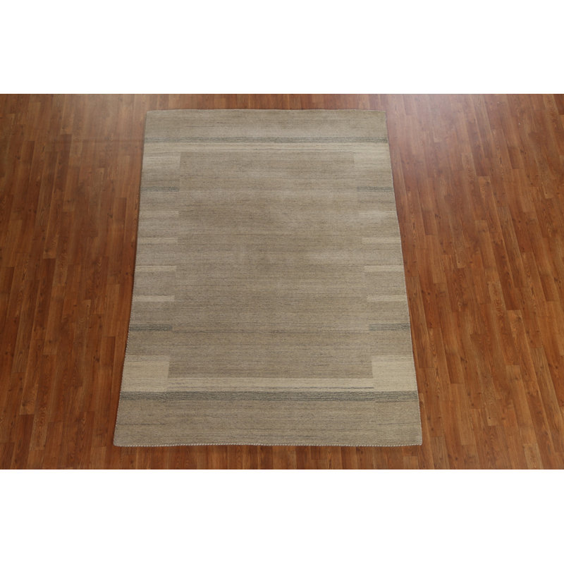 Tapis oriental unique en son genre noué à la main 5 pi 7 po x 7 pi 10 po Gabbeh