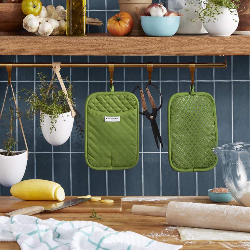 Matcha Green Silicone and Cotton Pot Holder Set, 2-Pack