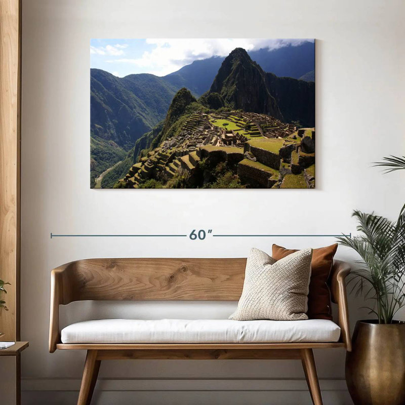Lilie Mysterious Machu Picchu